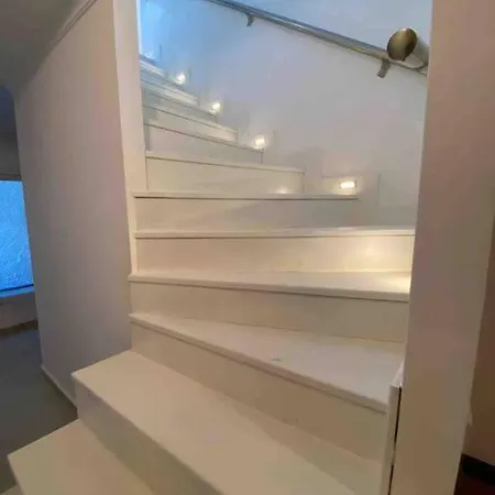 Bitez Located Duplex House With Private Pool, Cinema, Office With Pc, Gym, Private Garage 아파트